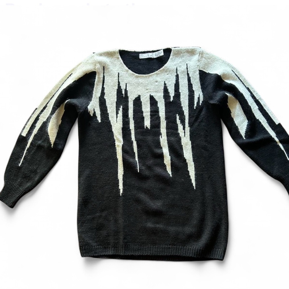 Stylish Black and White Crewneck Sweater.